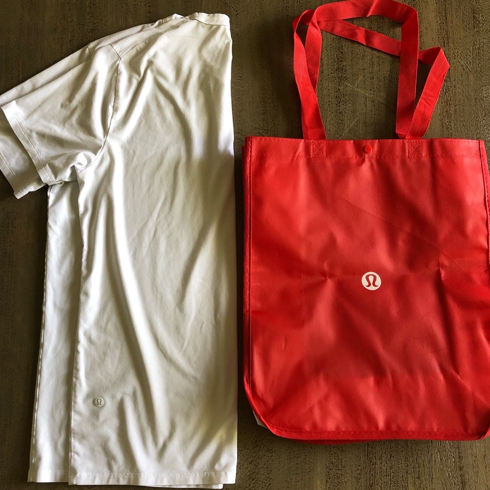 Lululemon Men’s Fundamental T-Shirt with Bag